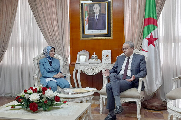 الجزائر